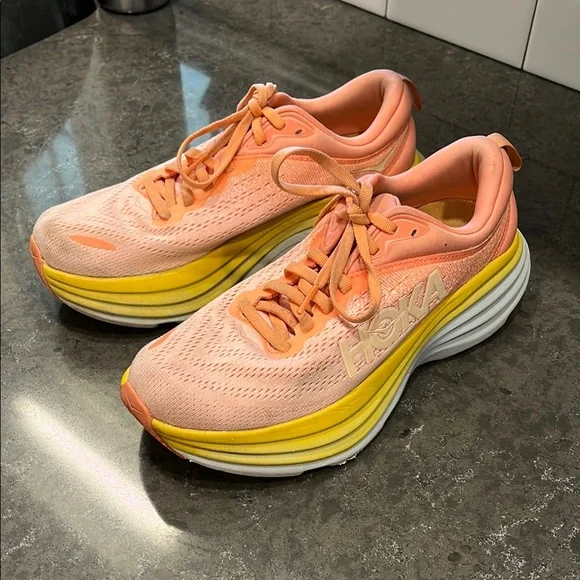HOKA Bondi 8 Women’s Running Shoes, Size 7.5B - Picture 2 of 8